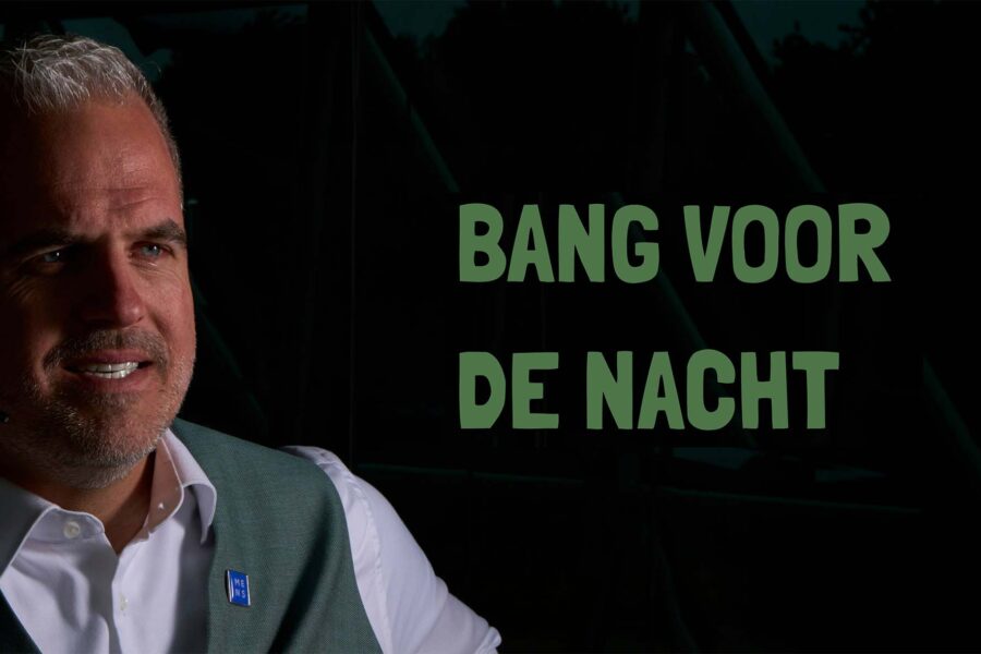 spreker veerkracht bang voor de nacht