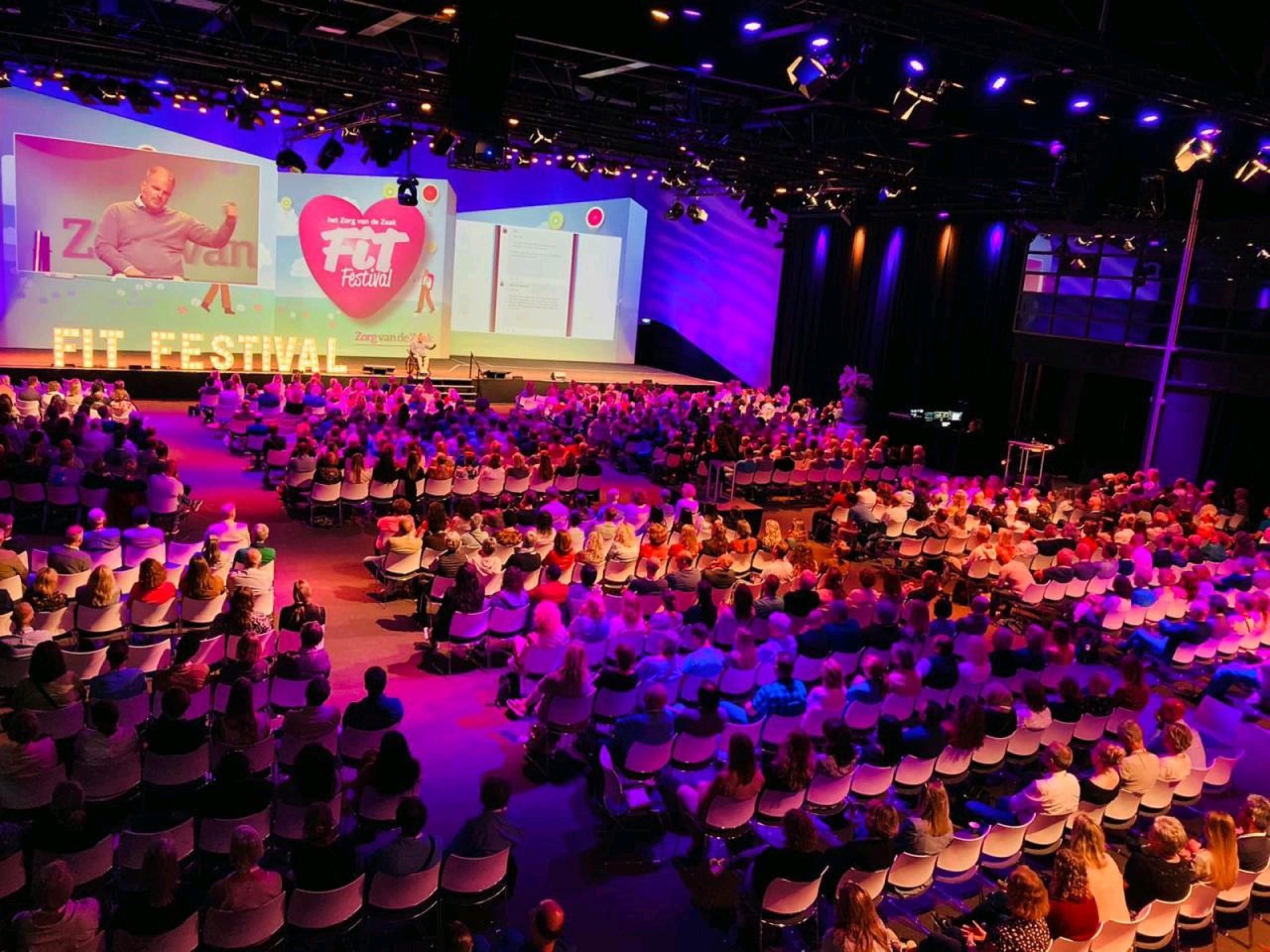 spreker veerkracht pers niek van den adel fit festival